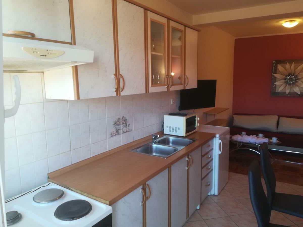 שיבניק Apartment Antonela מראה חיצוני תמונה