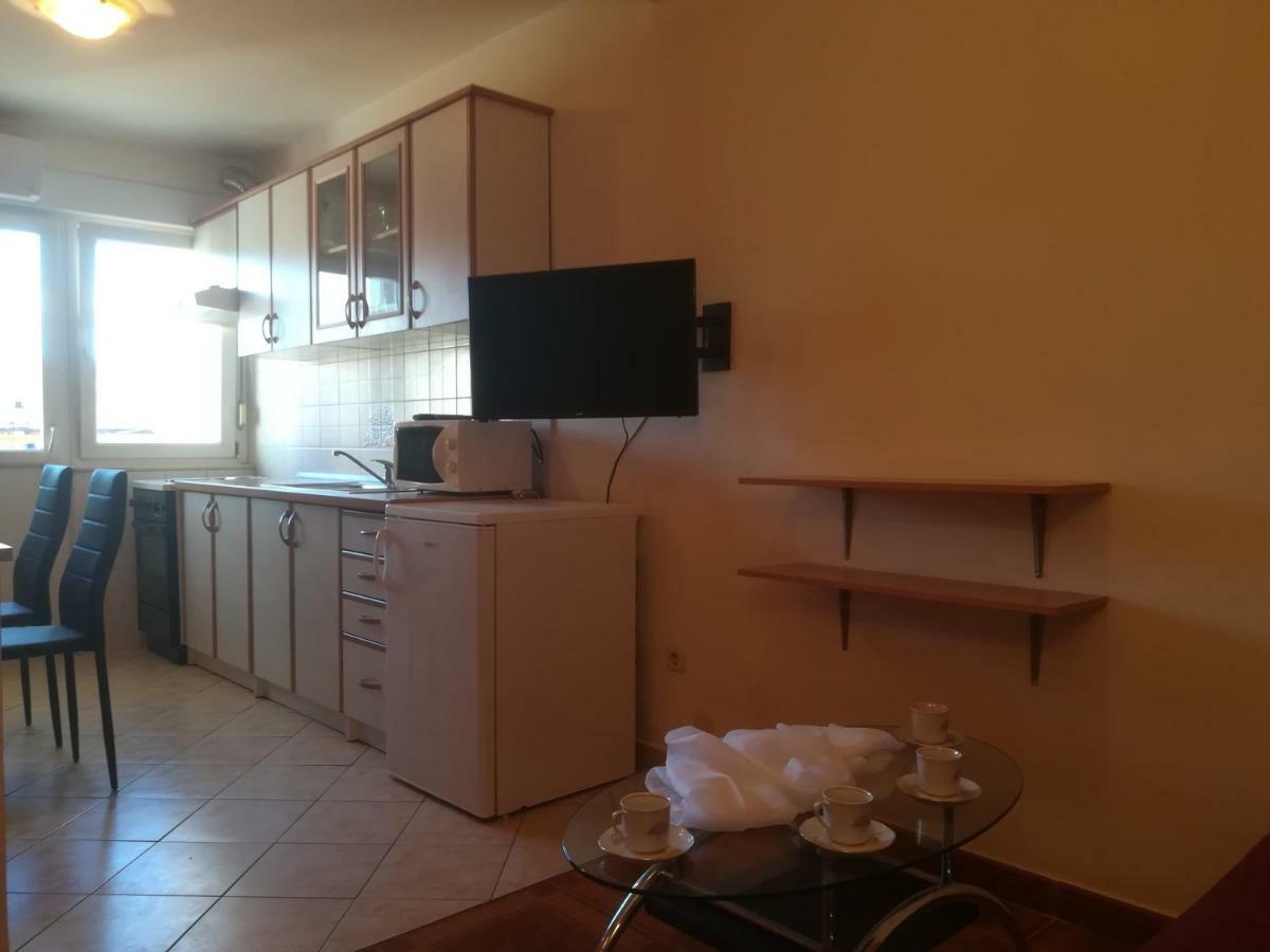 שיבניק Apartment Antonela מראה חיצוני תמונה